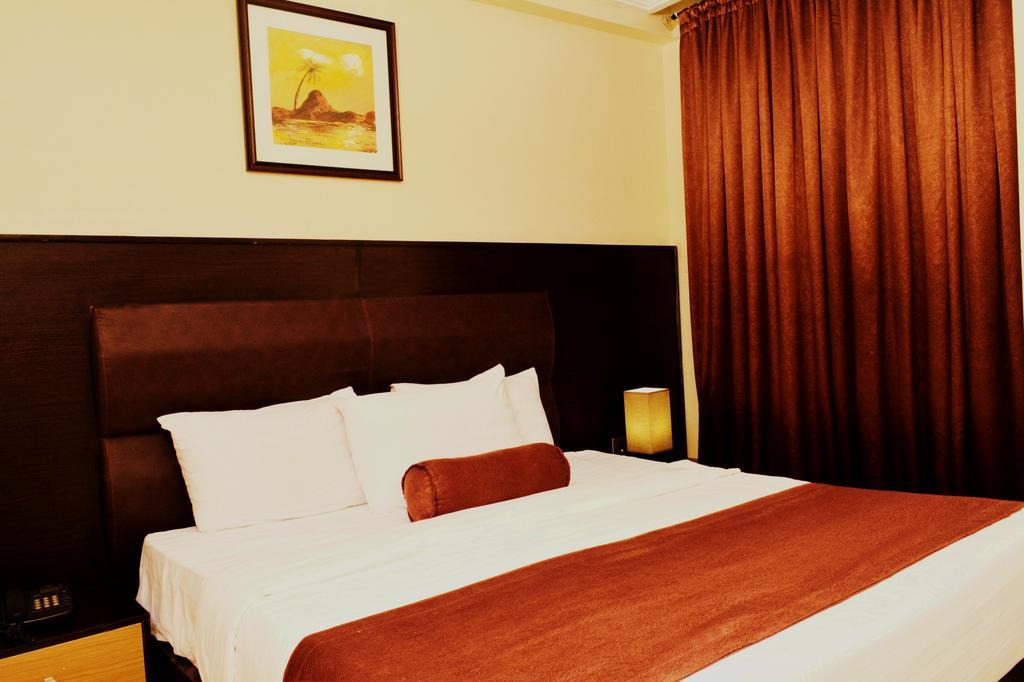 Sweet Spirit Hotel And Suites Danag - พอร์ต ฮาร์คอร์ท ภายนอก รูปภาพ