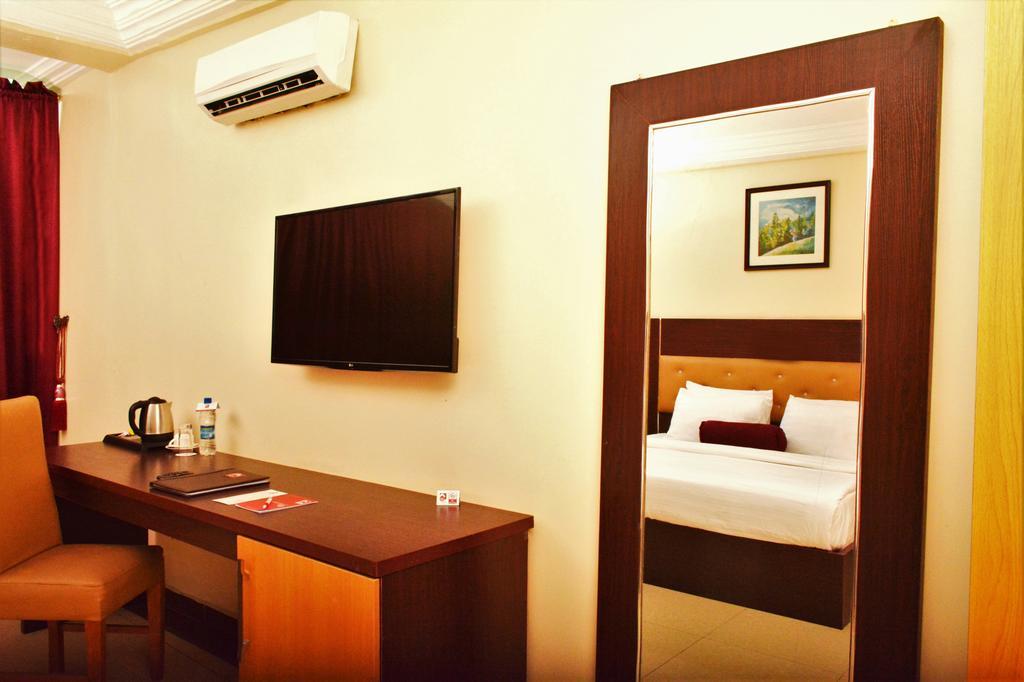 Sweet Spirit Hotel And Suites Danag - พอร์ต ฮาร์คอร์ท ภายนอก รูปภาพ