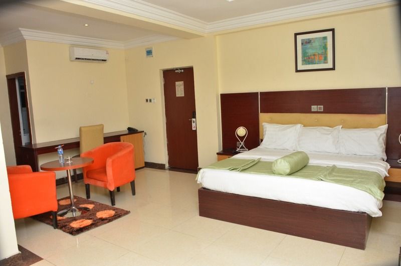 Sweet Spirit Hotel And Suites Danag - พอร์ต ฮาร์คอร์ท ภายนอก รูปภาพ