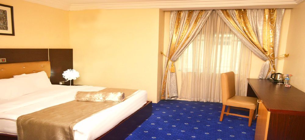 Sweet Spirit Hotel And Suites Danag - พอร์ต ฮาร์คอร์ท ภายนอก รูปภาพ