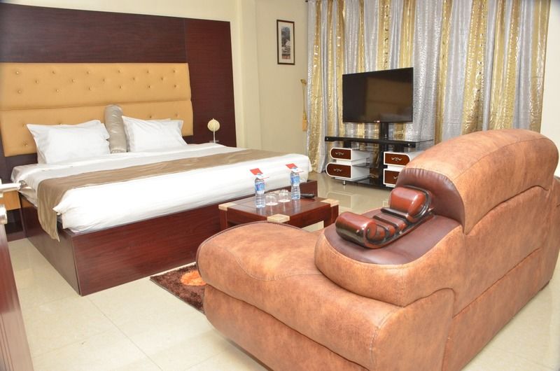 Sweet Spirit Hotel And Suites Danag - พอร์ต ฮาร์คอร์ท ภายนอก รูปภาพ